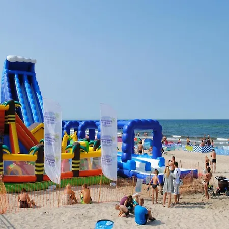 Two-story Homes Close To The Sea Дом отдыха *